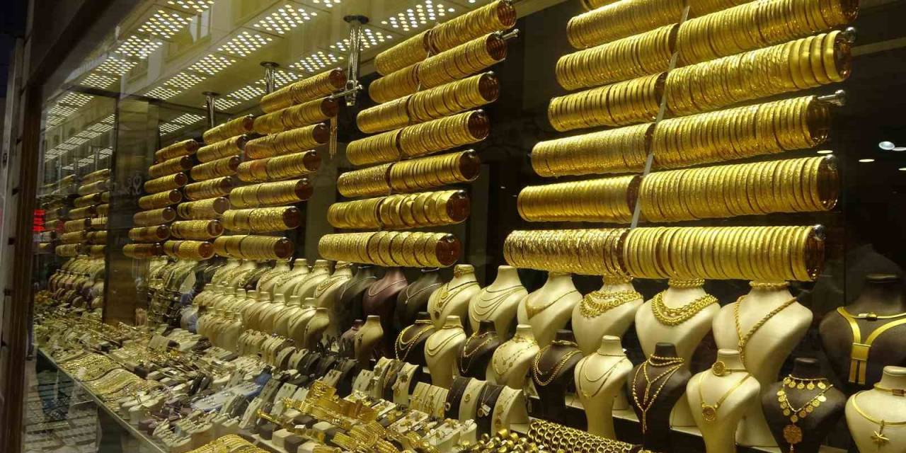 Çin, Hindistan, Rusya, Türkiye Ve Orta Asya Ülkeleri Dolar Bağımlılığını Azaltmak İçin Altına Yöneliyor