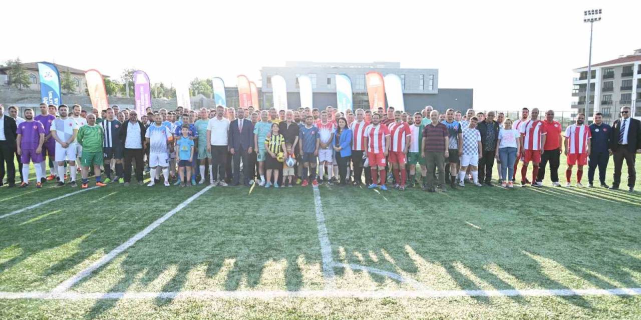 Isparta Belediyesi’nde Personel Futbol Turnuvası Heyecanı Başladı