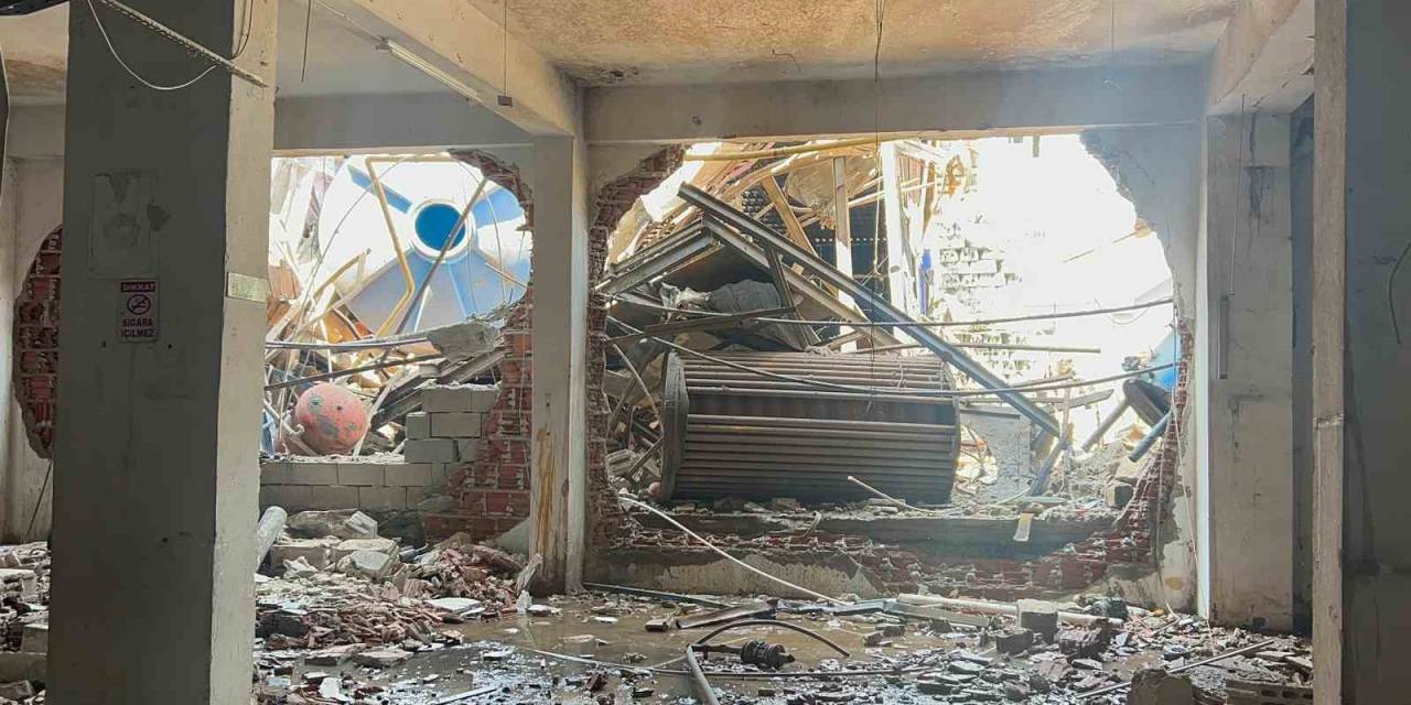 Güngören’de İş Yerinin Buhar Kazanı Patladı