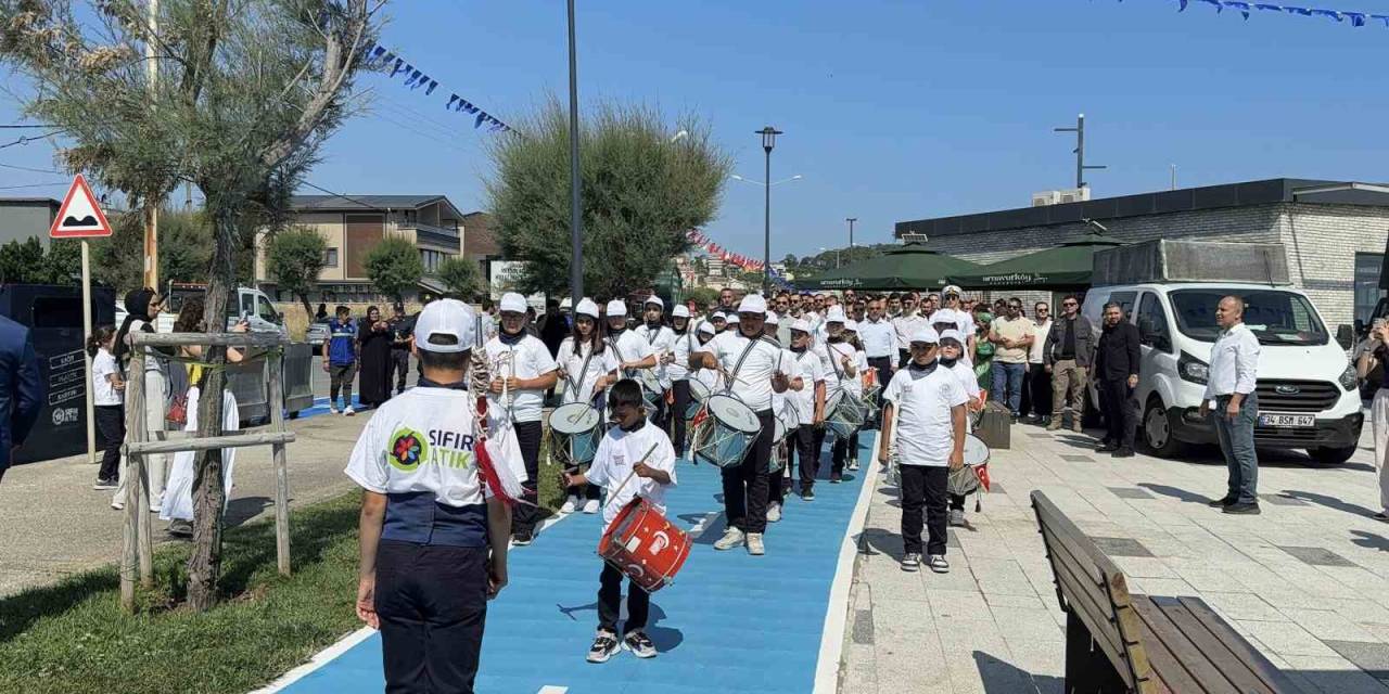 Arnavutköy Karaburun Sahili Mavi Bayrağa Kavuştu