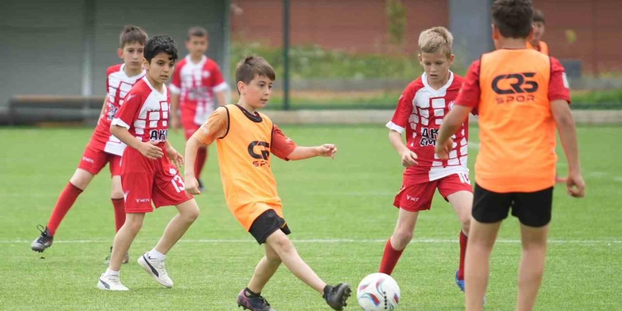 Minik Yıldızlar Samsunspor İçin Sahada