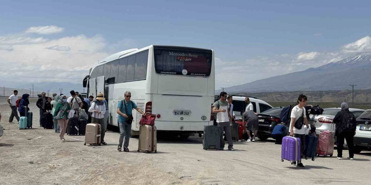 Savaş Endişesi Yabancı Turistleri Türkiye’ye Yöneltti