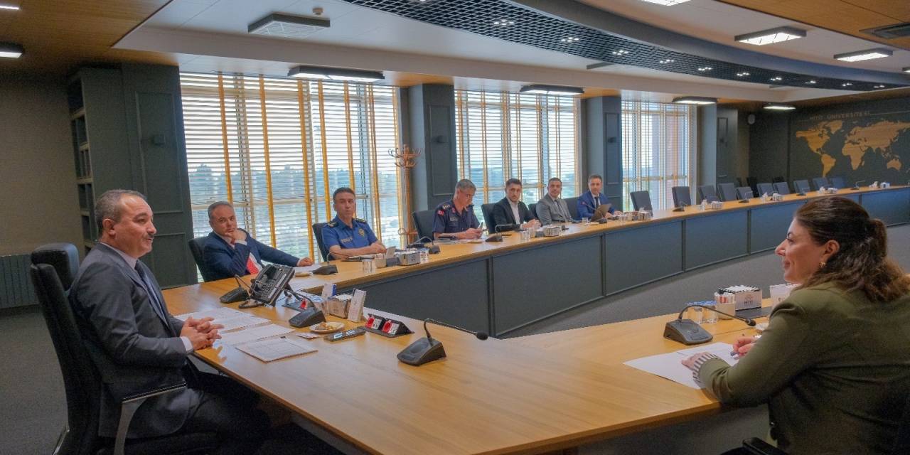 Çorum’da 26 Binlerce Aday Yks’de Ter Dökecek