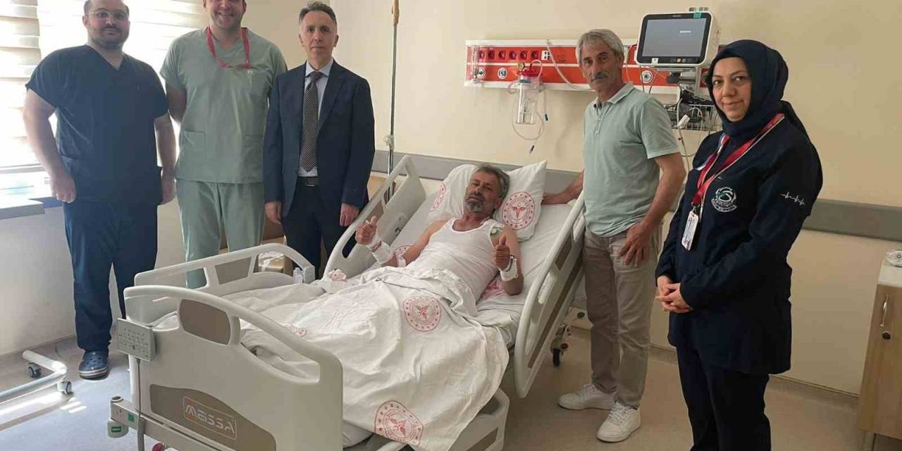 Ana Damarına Kadar Yayılmıştı, Sakarya’da Ölümcül Tümör Ameliyatla Temizlendi