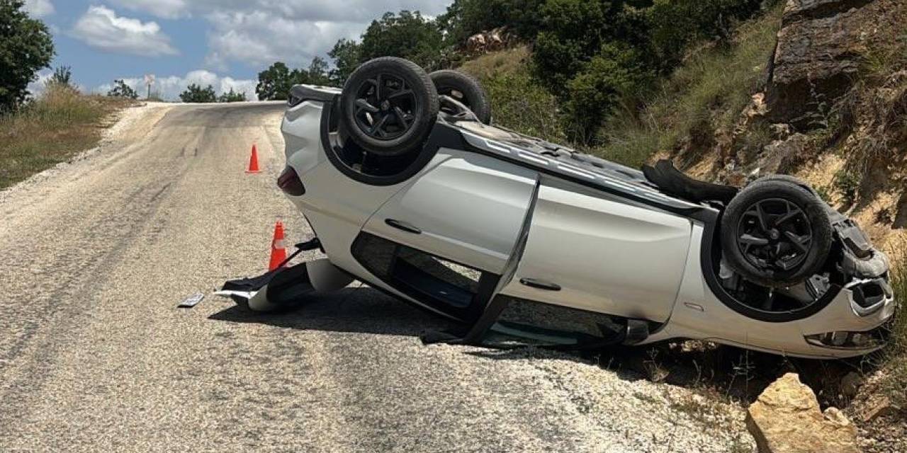 Bilecik’te Meydana Gelen Trafik Kazasında 2 Kişi Yaralandı