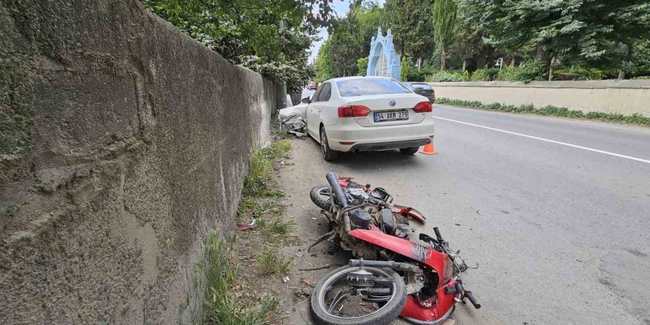 Otomobille Çarpışan Motosikletin Sürücüsü Hastanede Hayatını Kaybetti