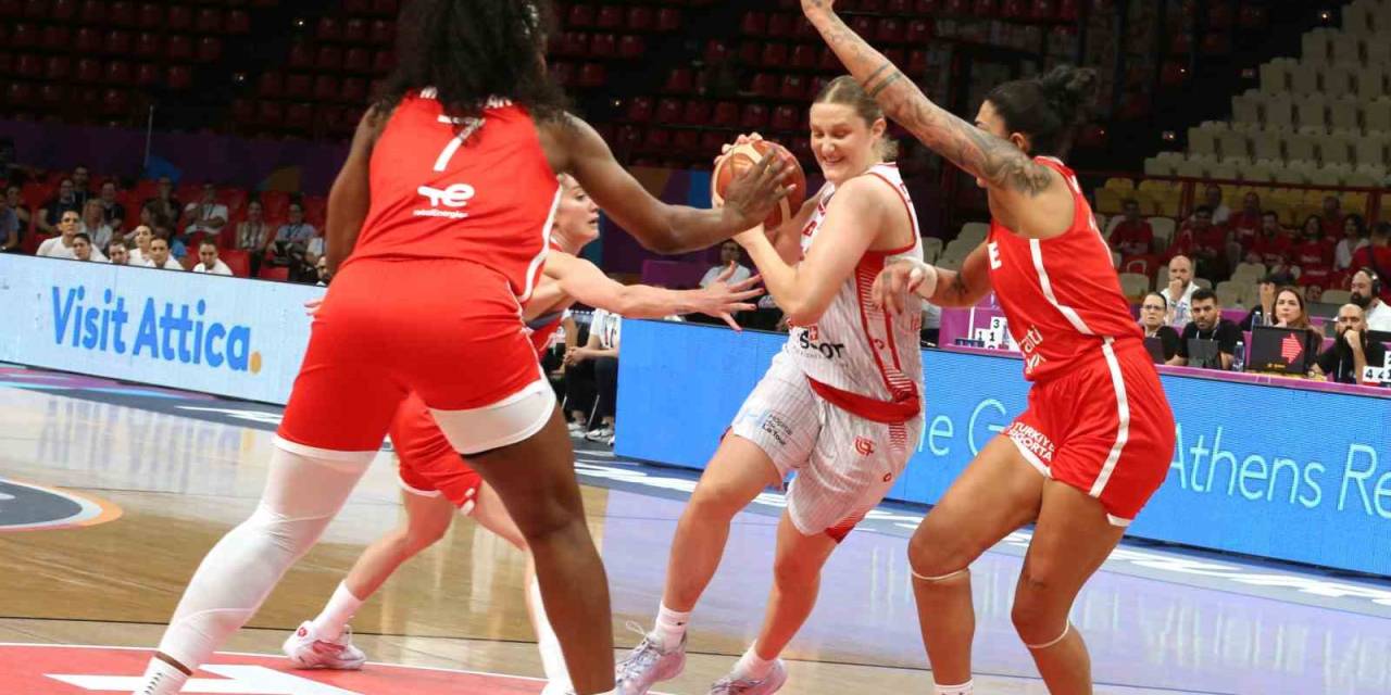 A Milli Kadın Basketbol Takımı, Avrupa Şampiyonası’ndaki İlk Galibiyetini Aldı