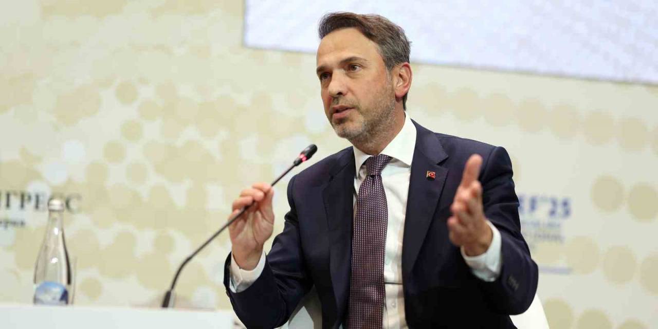 Enerji Ve Tabii Kaynaklar Bakanı Bayraktar Rusya’da