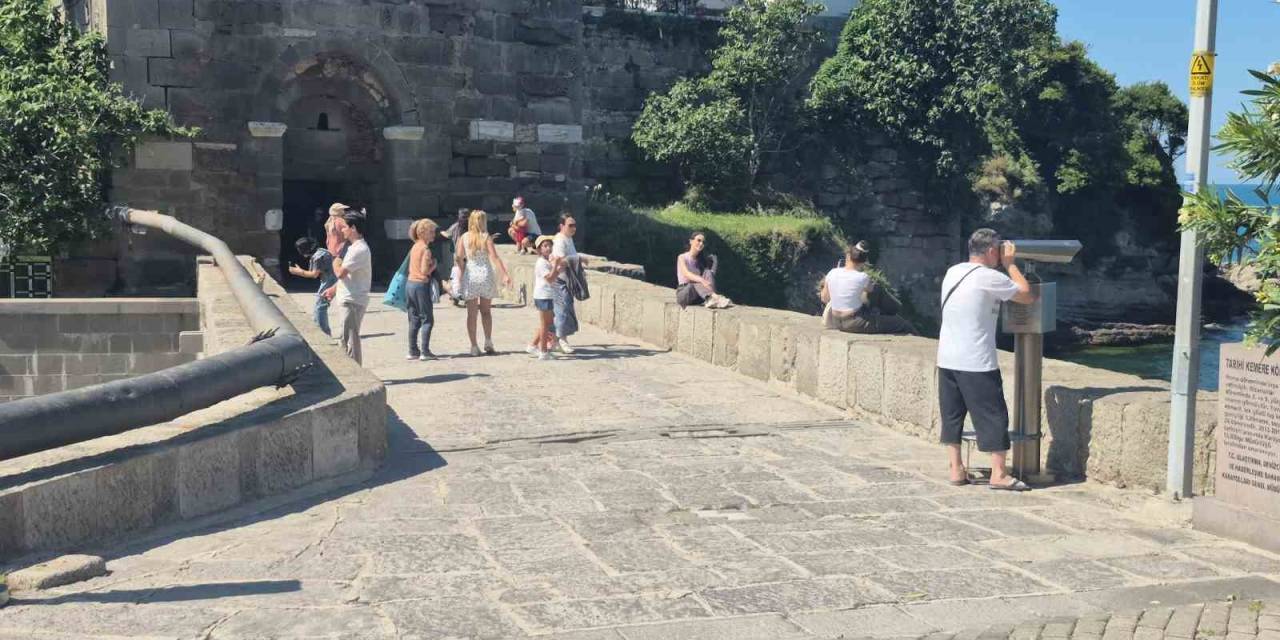 Her Gün Nüfusunun 3 Katı Turisti Ağırlamaya Hazırlanıyor