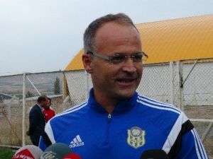 İrfan Buz, Yeni Malatyaspor’un Başında İlk Antrenmanına Çıktı