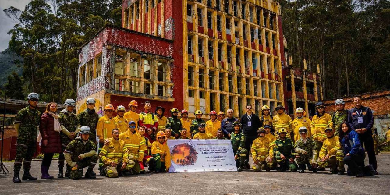 Konya İtfaiyesi Tika İş Birliğiyle Kolombiyalı İtfaiyecilere Eğitim Verdi
