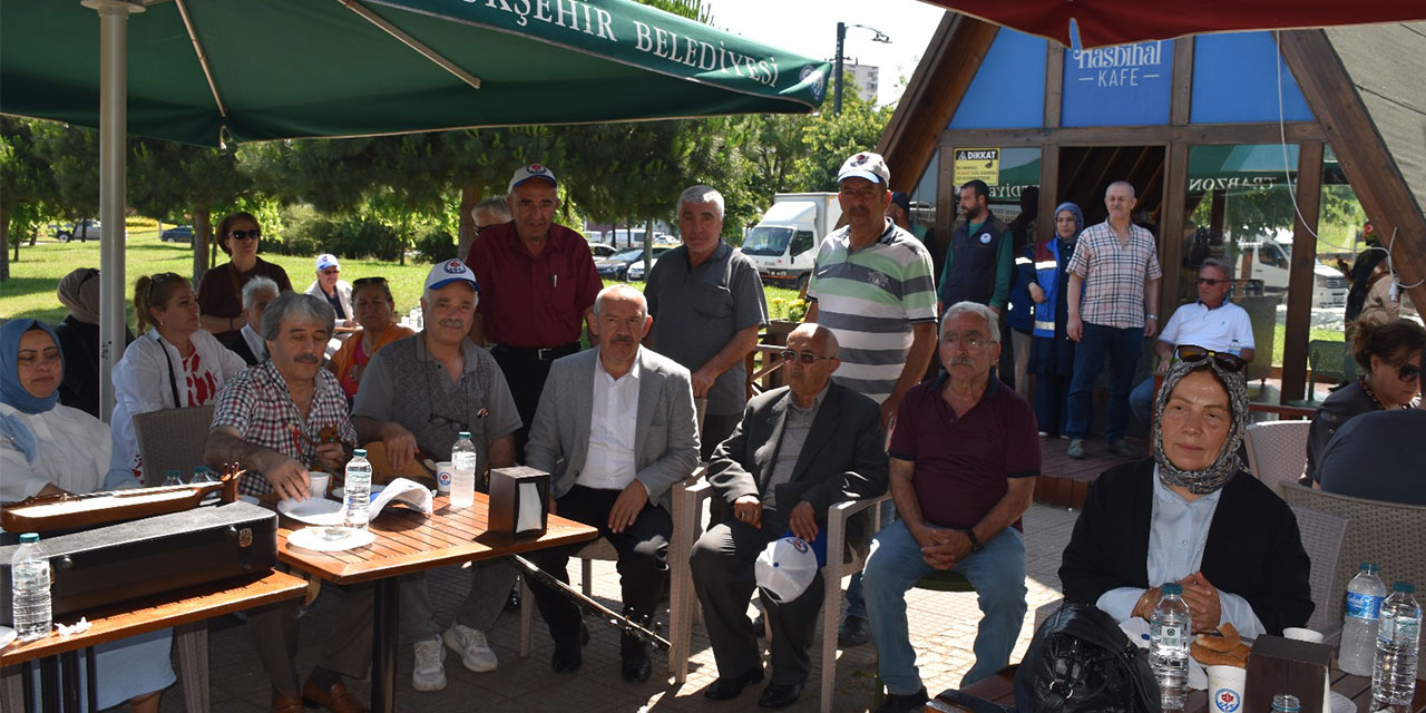 Trabzon Büyükşehir Belediyesi’nin Emeklilere Özel Hizmeti: Hasbihal Kafe Örnek Oluyor