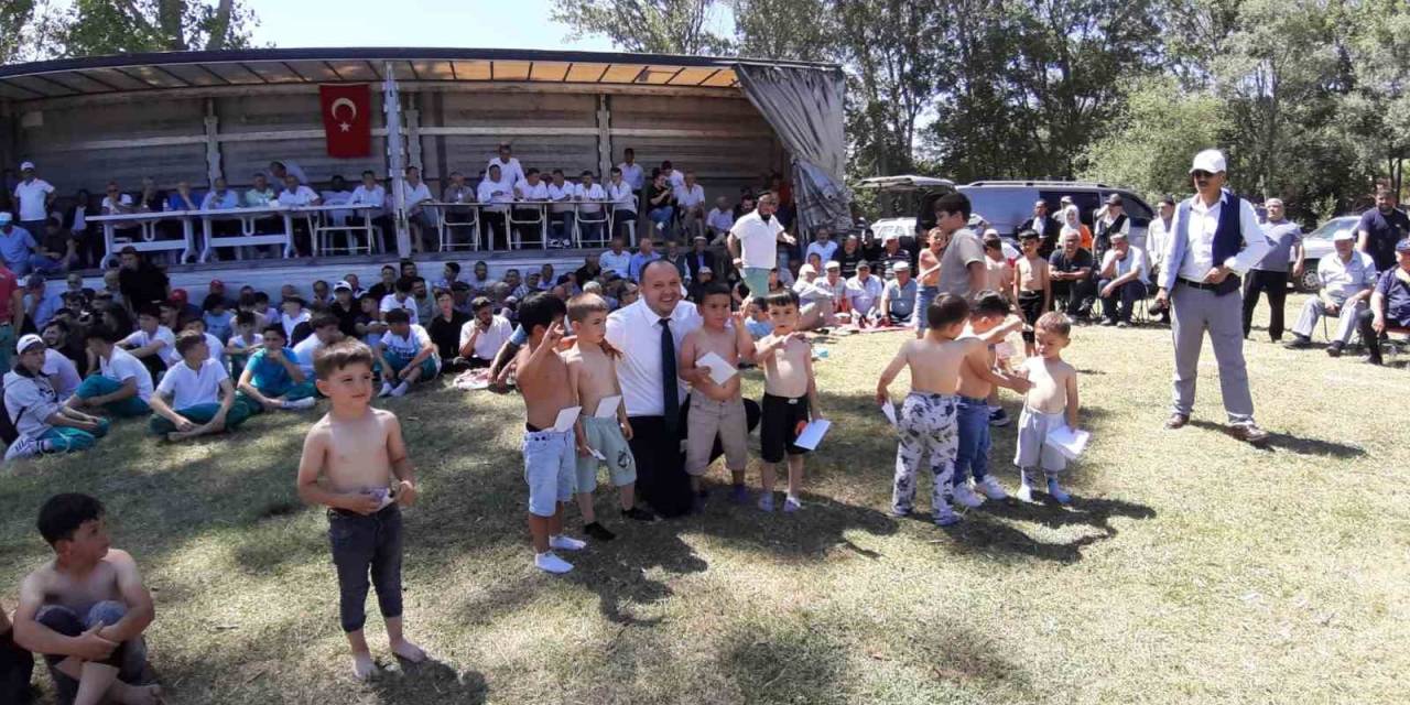 Festival Değil Geleneksel Hacet Bayramı