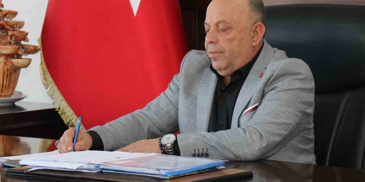 Başkan Özel’den Öğrencilere Karne Hediyesi