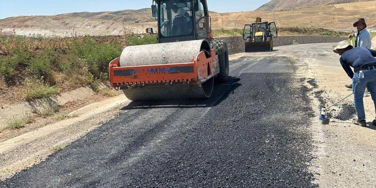 Siirt’te İsraftan Uzak, Yerli Ve Milli Üretimle Yol Konforu Sağlanıyor