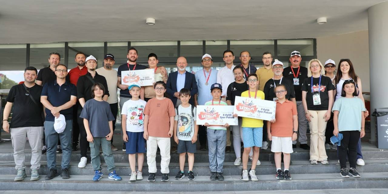 Başkan Çolakbayrakdar: "Çocuklarımızı Aileleriyle Buluşturacak Programları Artıracağız"