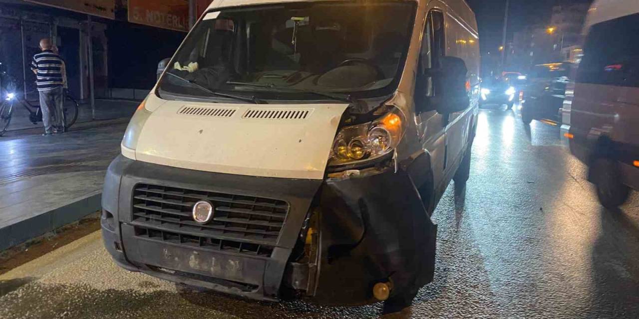 Antalya’da Minibüsün Çarptığı Çocuk Hayatını Kaybetti