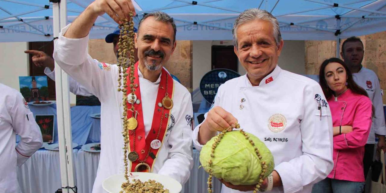 Anadolu’nun 600 Yıllık İlk Derbisi Gastronomi Festivaline Taşındı: ’lahanacılar’ Ve ’bamyacılar’ Yarıştı
