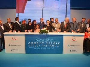 Hüzünlü Temel Atma Töreni