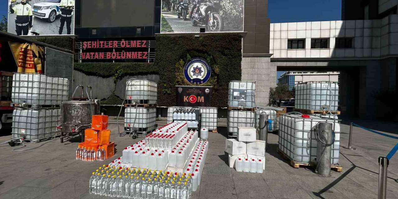 İstanbul’da Yaklaşık 19 Ton Sahte Alkol Ele Geçirildi