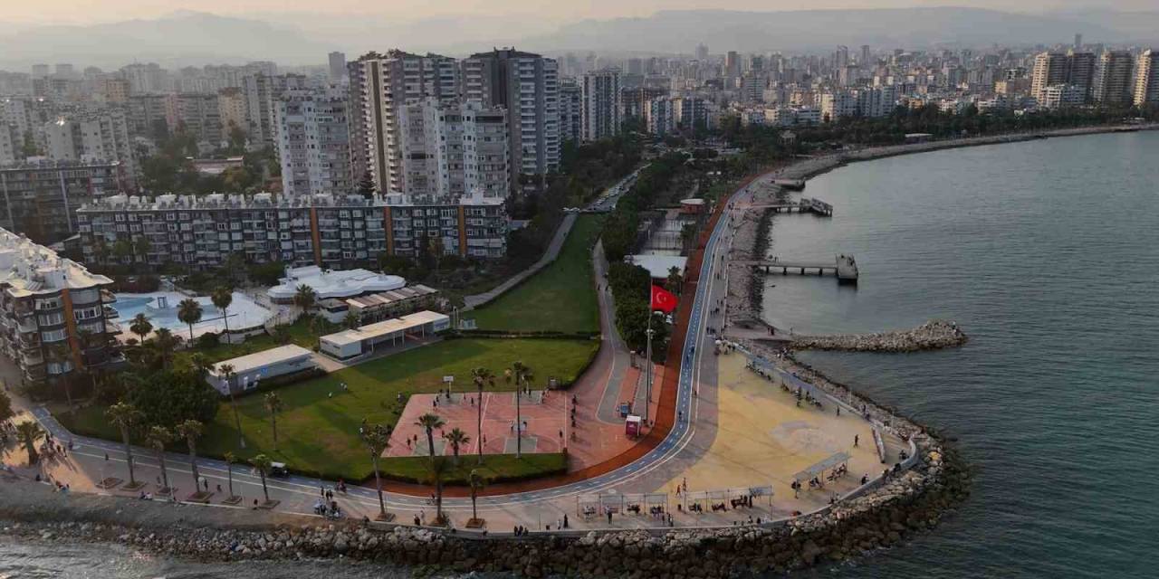 Mersin ’kültür Park’, Halka Çeşitli Sosyal Alanlar Sunuyor