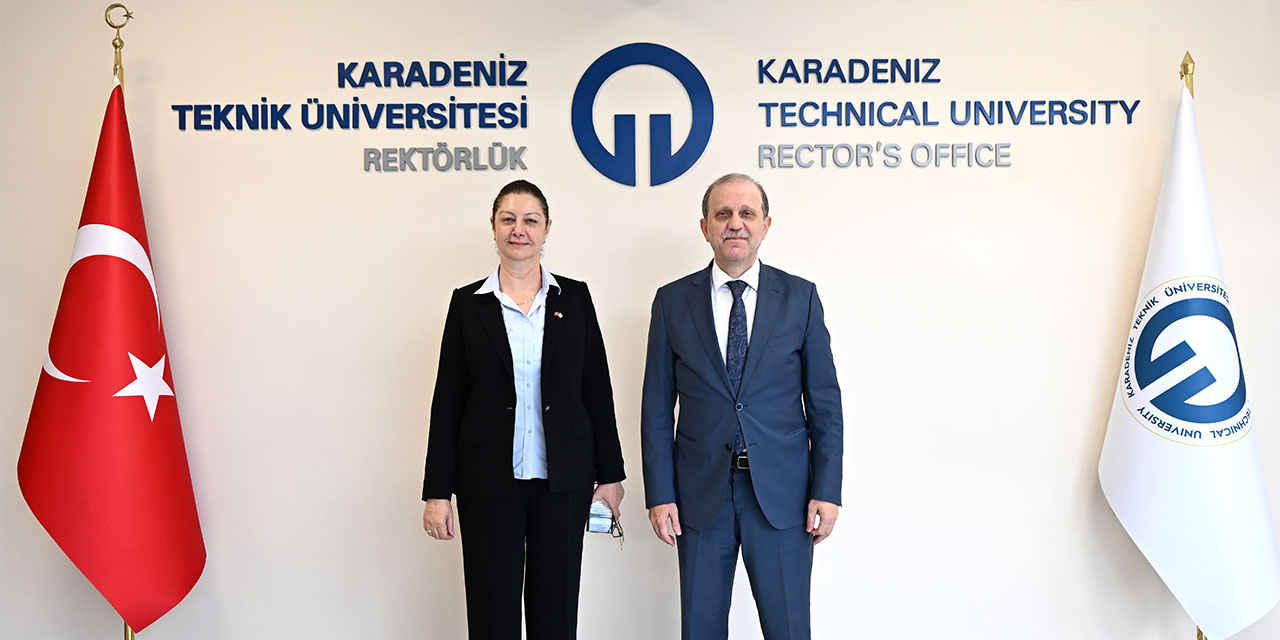 KKTC Trabzon Başkonsolosu Fatma Demirel'den KTÜ Rektörü'ne İade-i Ziyaret