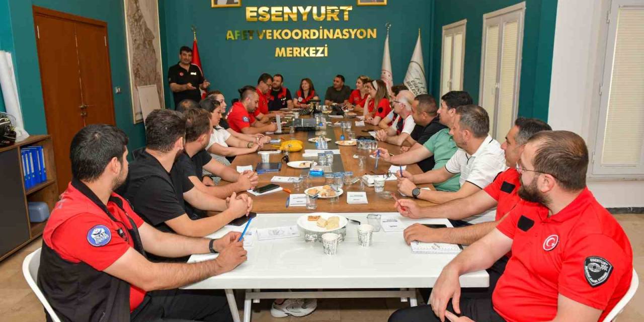 Esenyurt Belediyesi’nden Afet Bilincine Öncü Adım