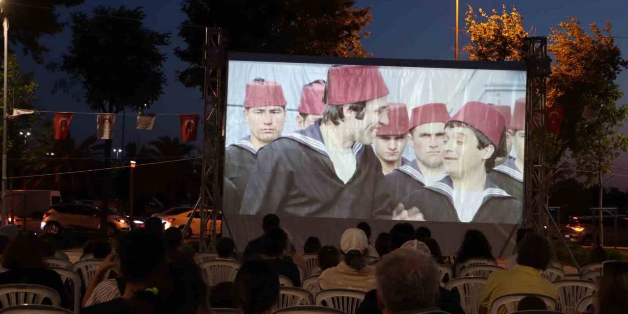 Maltepe Yazlık Sinema’da ’süt Kardeşler’ İzleyiciyle Buluştu