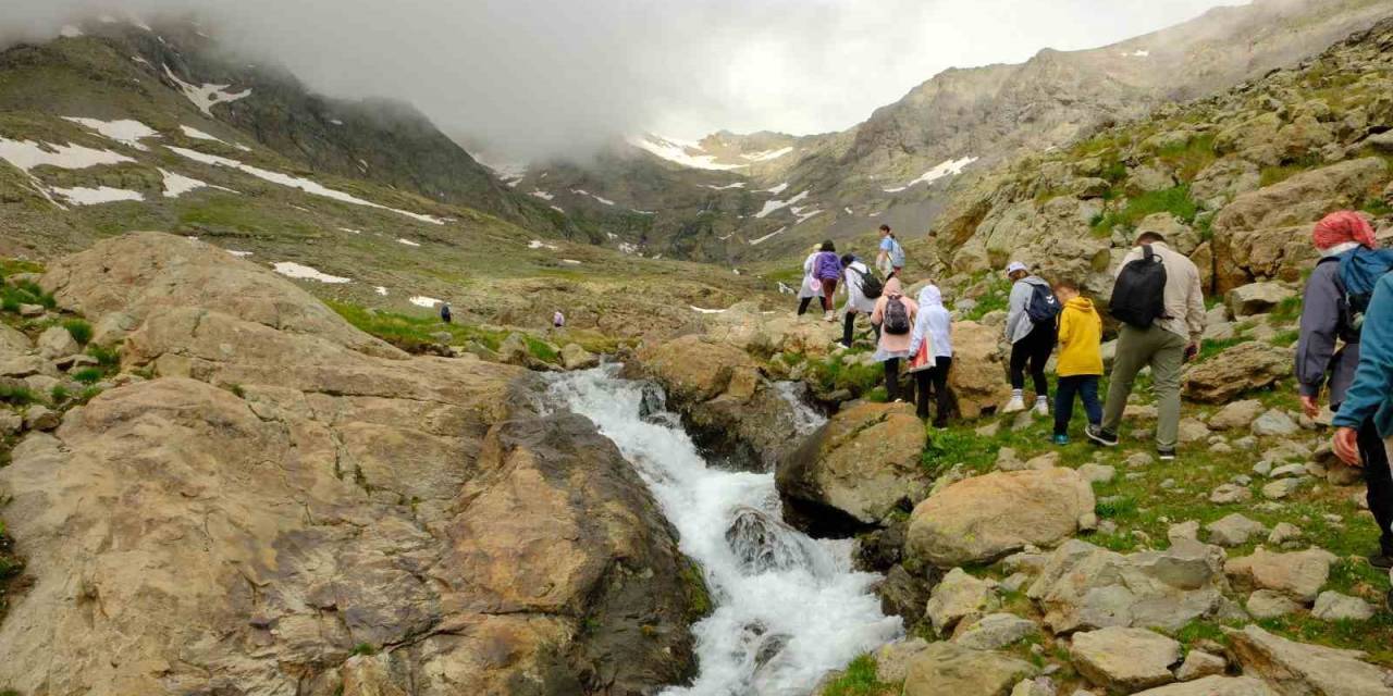 Gümüşhane’nin Artabel Gölleri’nden Nefes Kesen Manzaralar