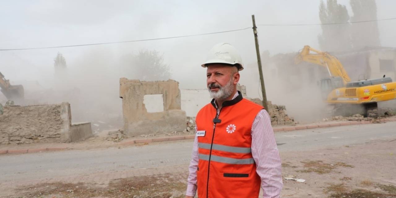 Başkan Çolakbayrakdar: "Türkiye’de Kendi İmkânlarıyla Dönüşüm Yapan İlk Ve Tek Belediyeyiz"