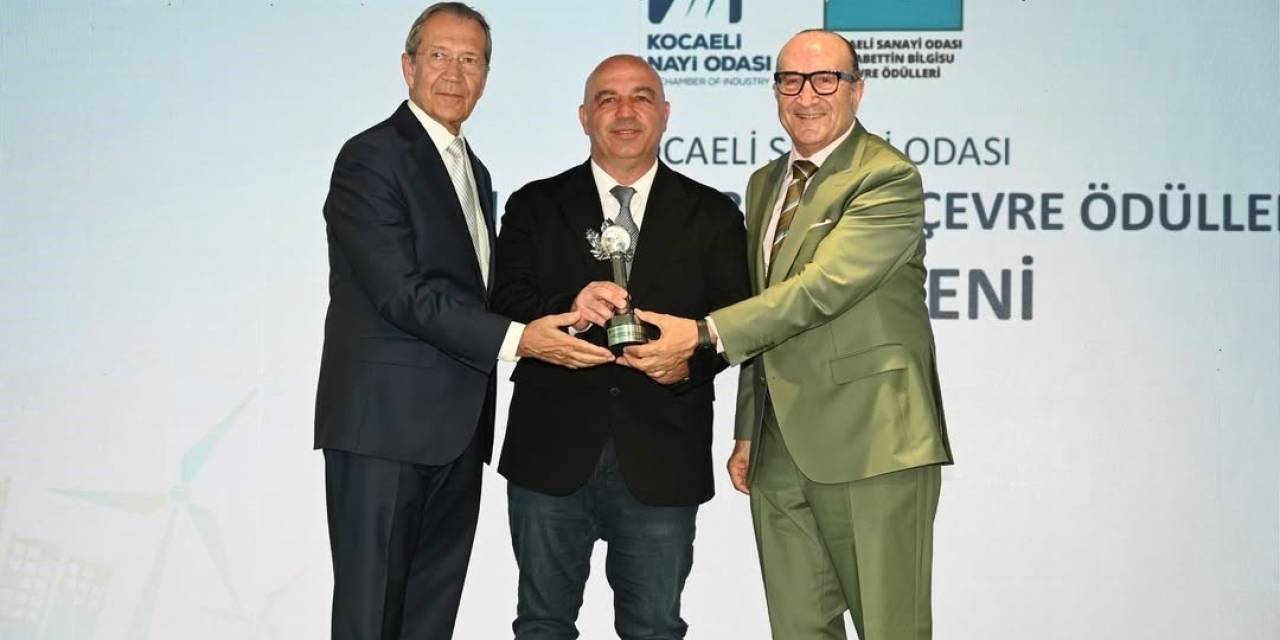 İzmit Körfezi’nden 1.4 Milyon Metreküp Çamur Temizlendi