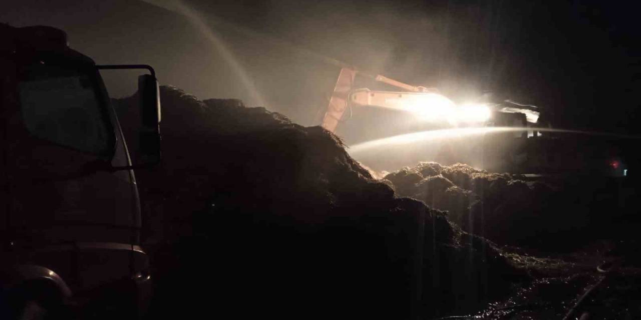 Balıkesir’de Saman Yangını 15 Saatte Söndürüldü