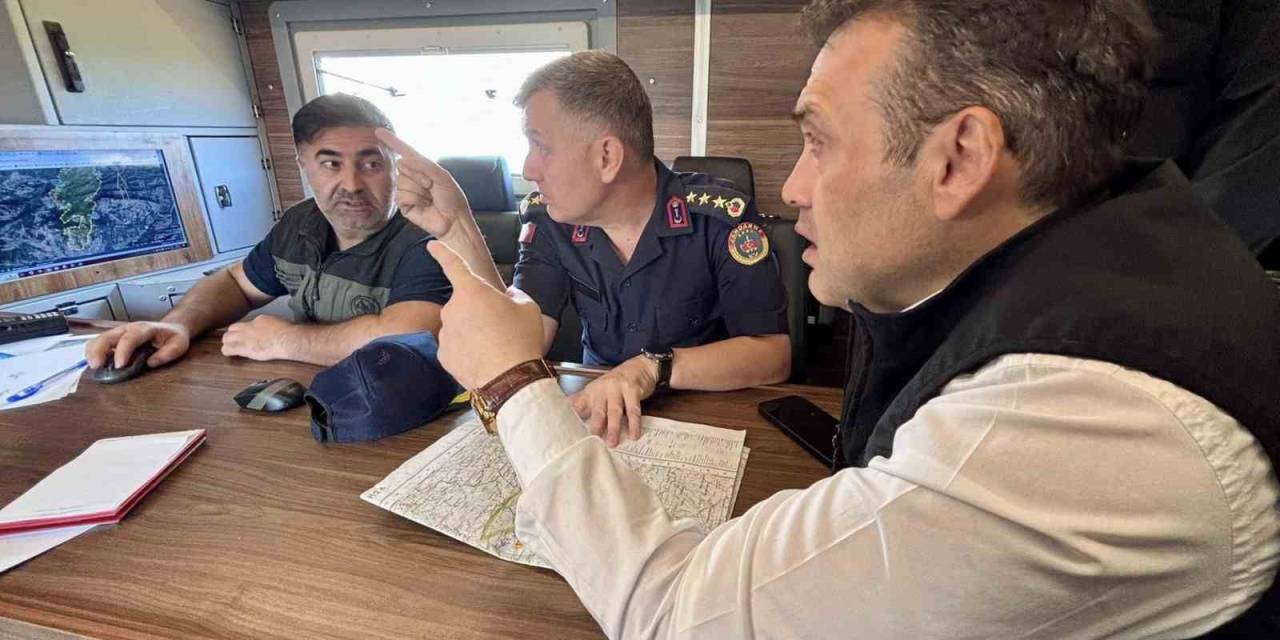 Vali Sözer, Yangın Bölgesinde İnceleme Yaptı
