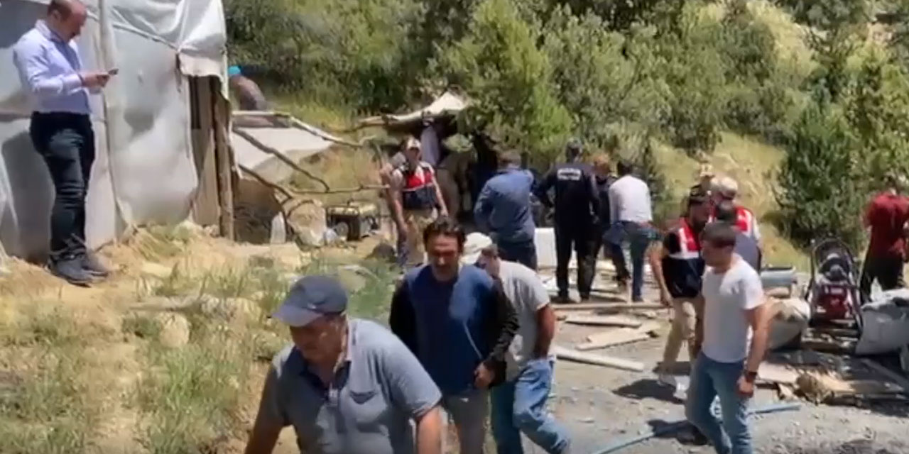 Oltu'da maden ocağı çöktü: 3 ölü