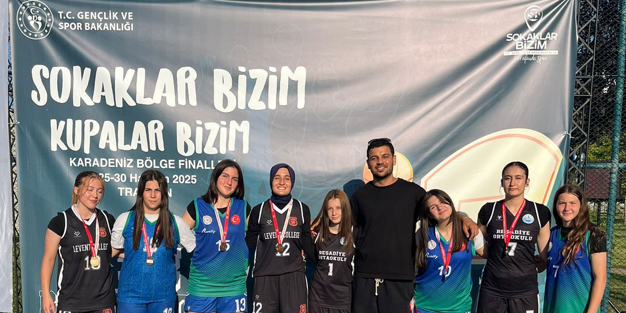 Trabzon'da Rize Rüzgarı: Türkiye Finalleri'ne İki Takımla Gidiyoruz!