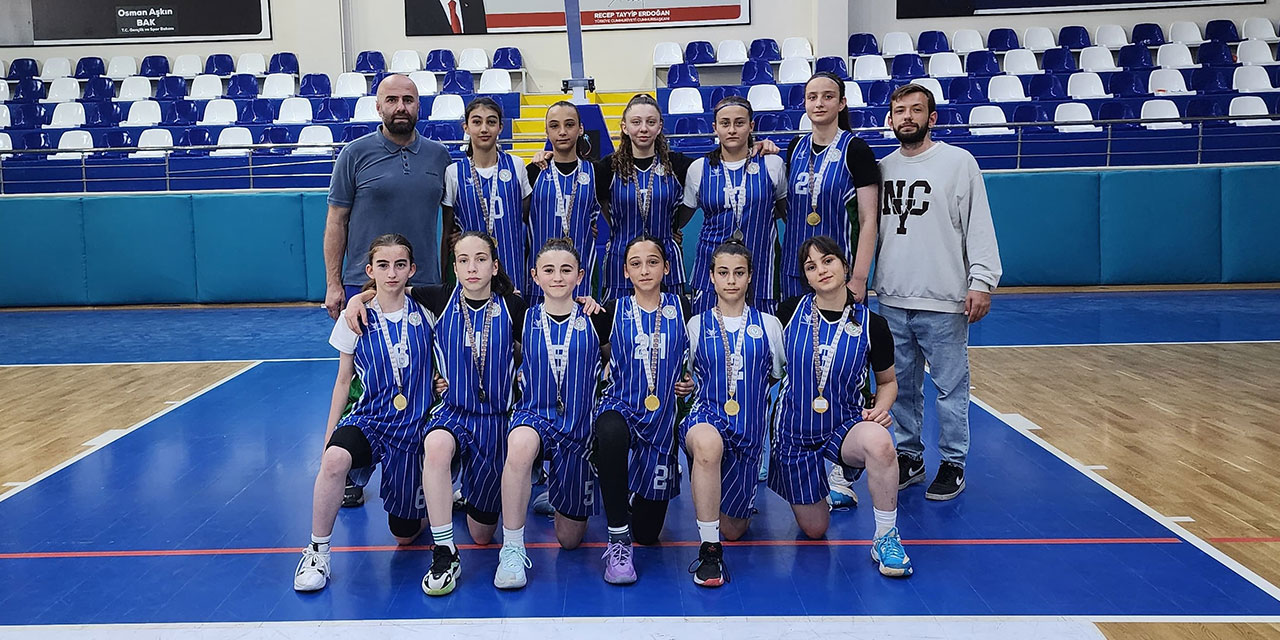 Rize İl Karması Erzurum'da Namağlup Şampiyon!