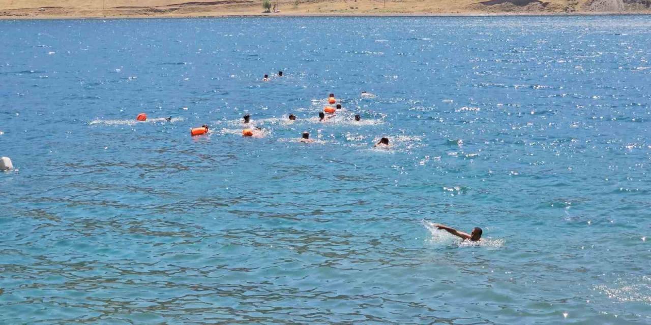 Van Gölü’nde Kabotaj Bayramı Coşkusu