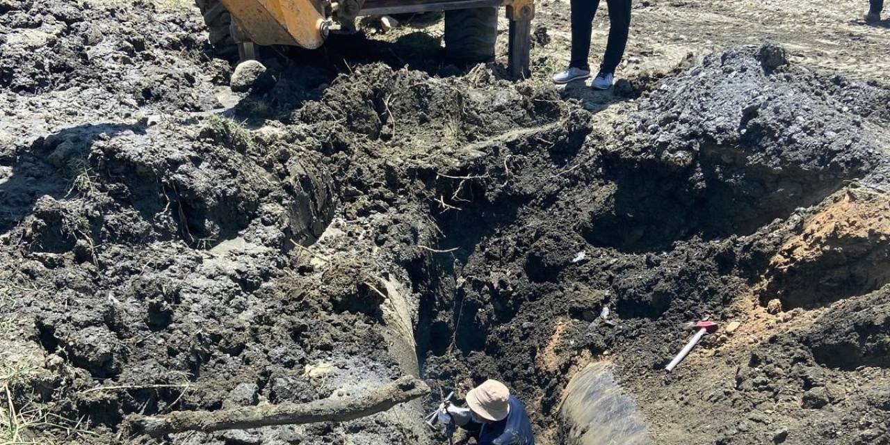 Siirt’te Su Hattında Meydana Gelen Arızalar Onarılıyor