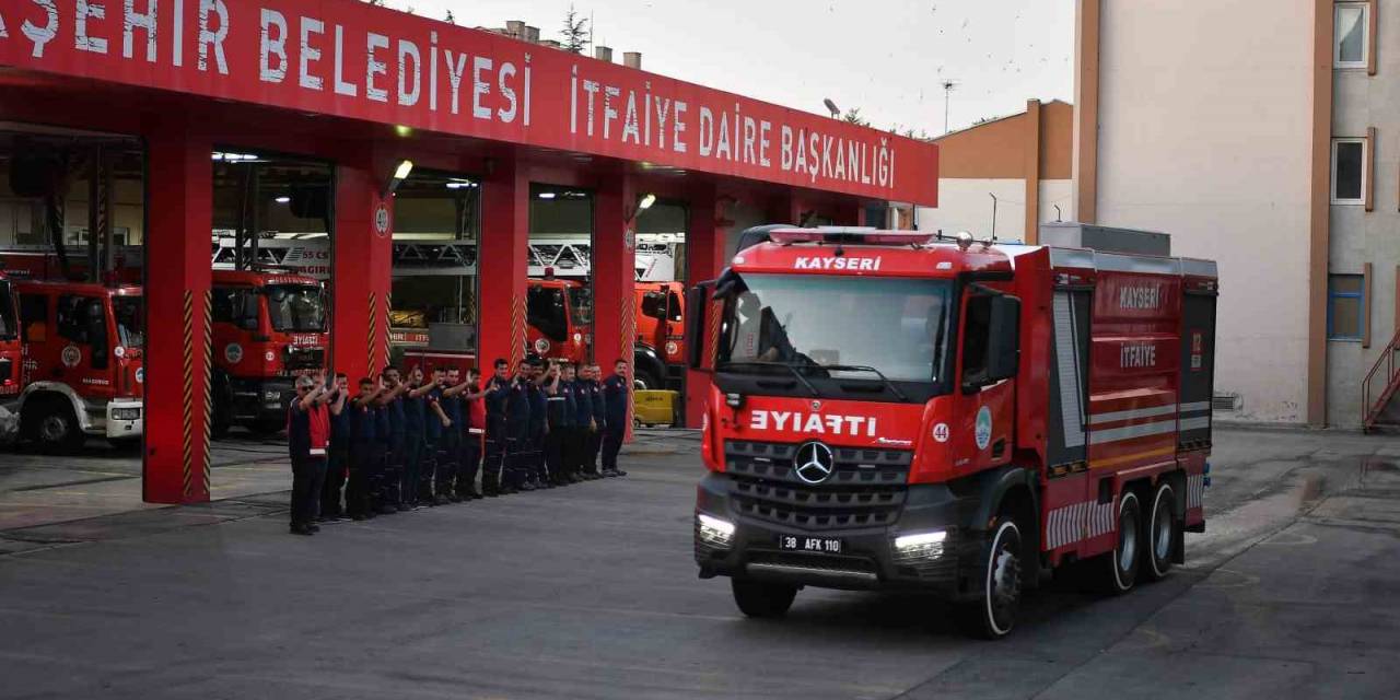 Kayseri İtfaiyesi Yangınla Mücadele İçin Manisa’ya Gitti