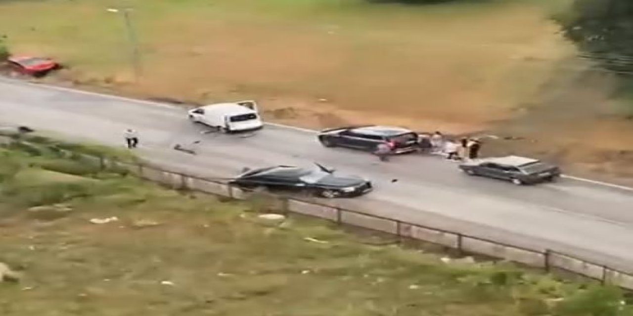 Samsun’da iki otomobil kafa kafaya çarpıştı; 5 yaralı