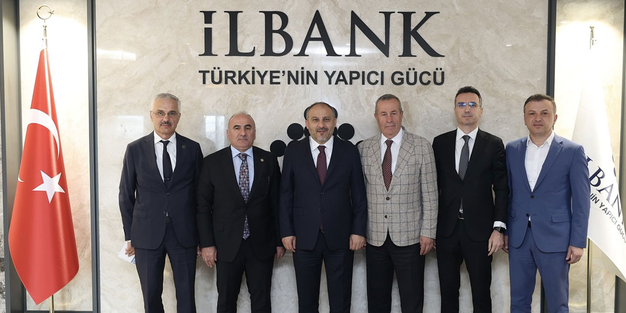 Pazar'ın Geleceği İçin İLBANK'ta Üçlü Zirve!