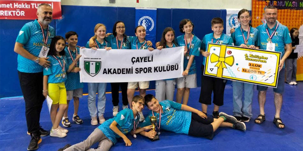 Çayeli Akademi Spor Kulübü Akıl ve Zeka Oyunları Turnuvası'nda Türkiye Üçüncüsü Oldu!