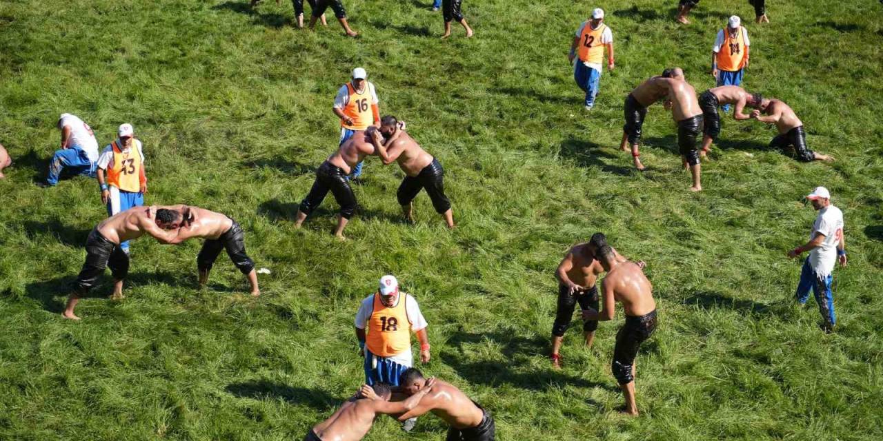 Edirne’de Kırkpınar Yağlı Güreşleri Başladı