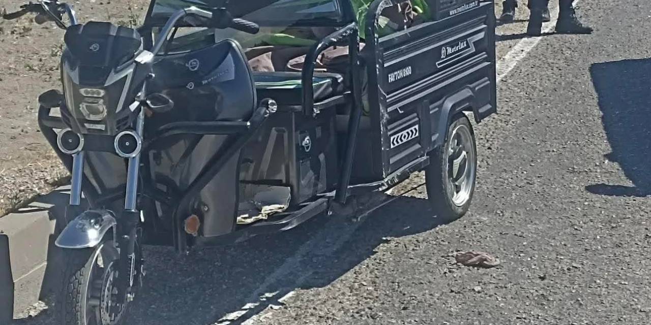 Ankara’da Tırın Sıkıştırdığı 3 Tekerli Motosiklet Devrildi: 3 Yaralı