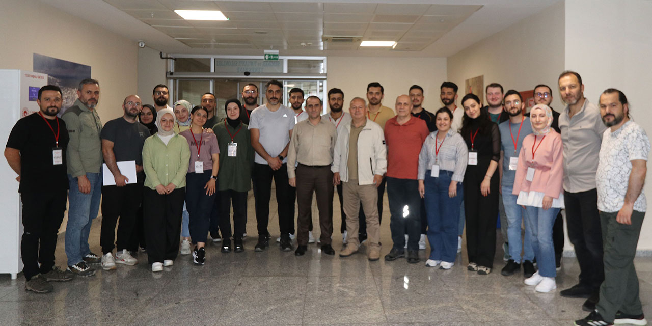 Rize'de Acil Sağlık Personeline Temel Modül Eğitimi