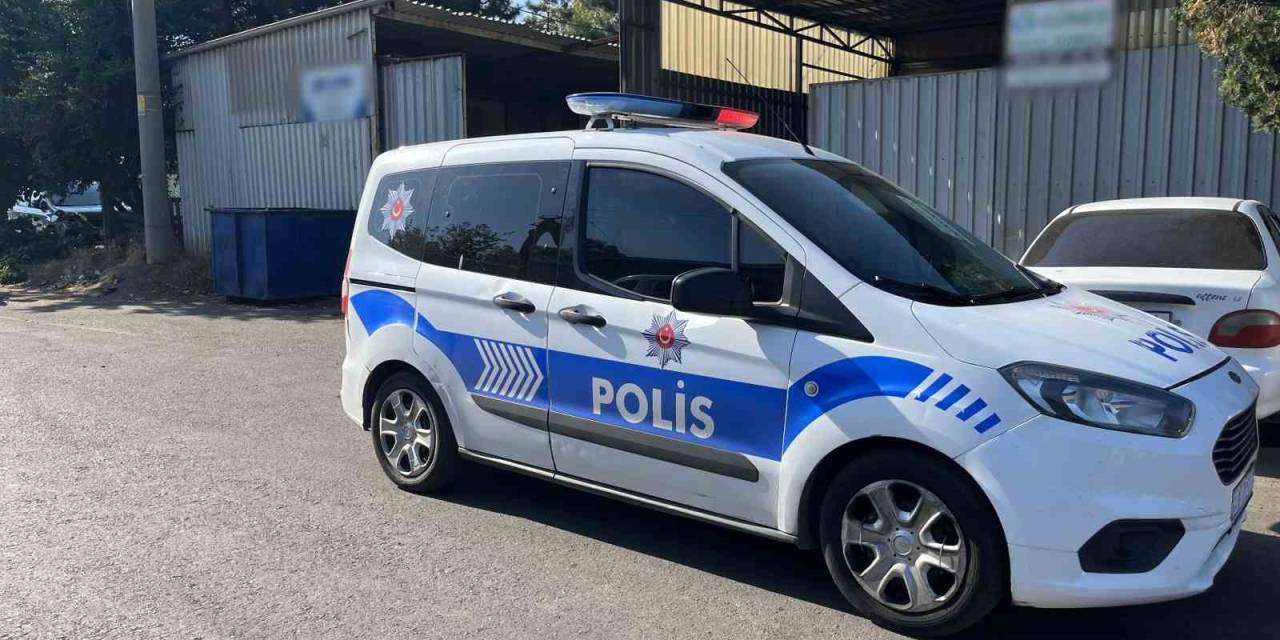 Tamir İçin Çıktığı Çatıdan Düştü