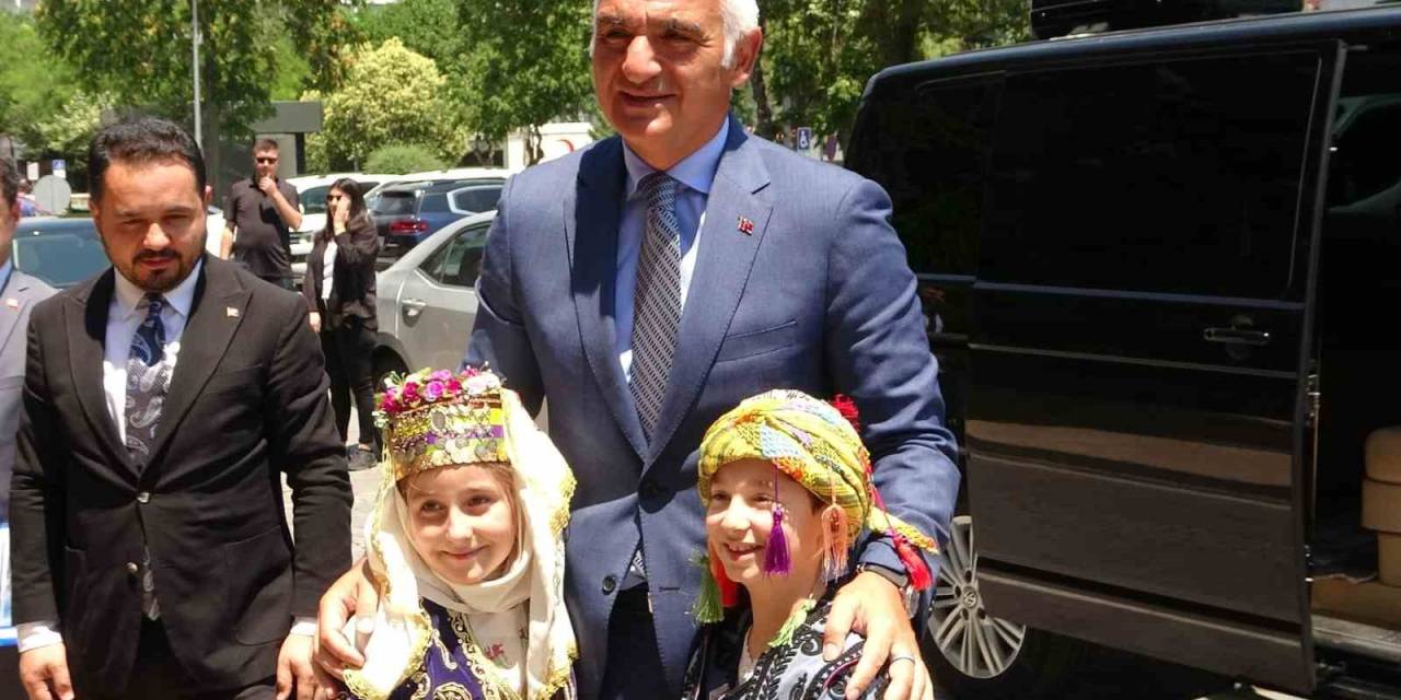 Bakan Ersoy, Ulubey Kanyonu Ve Blaundus Antik Kenti’ni Ziyaret Etti