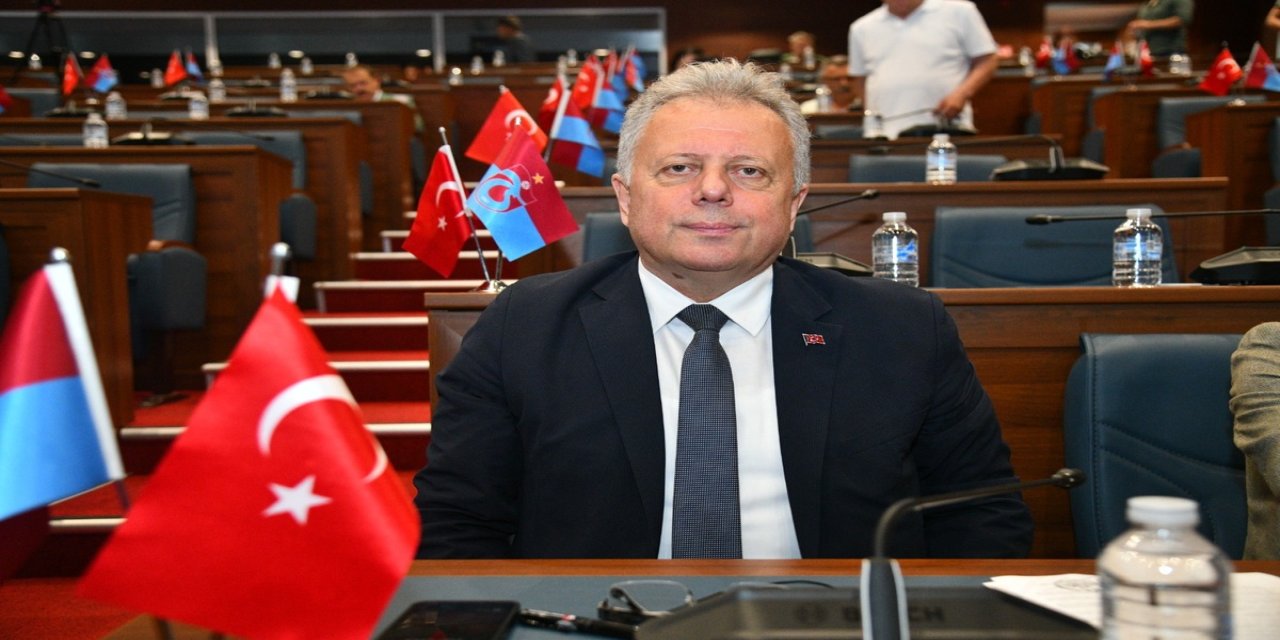 Zorlu, Hanife Hatun Camii'nin Etrafındaki Yapıların Durumunu Sordu