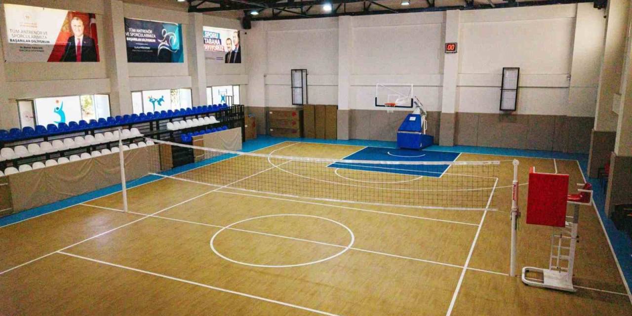 Sultanhisar Gençlik Merkezi Ve Spor Salonu Açıldı