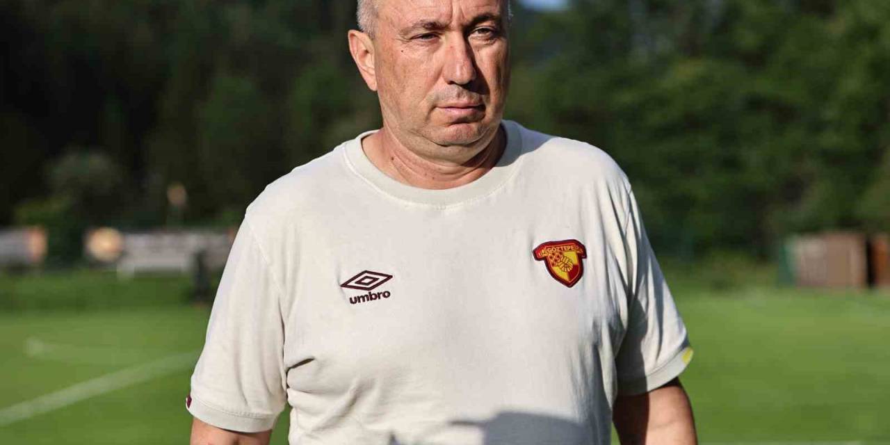Stanimir Stoilov: "1-2 Pozisyonda Oynatacak Oyuncumuz Yok"
